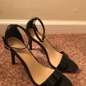 Women’s brand new size 8 dress shoes